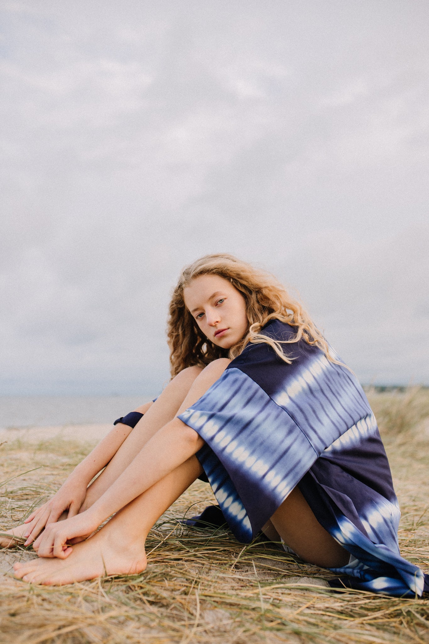 blue tie dye loungewear unisex kimono, beach kimono, tie dye kimono, tie dye festival kimono